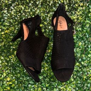 Style & Co. Black Peep-Toe Heels